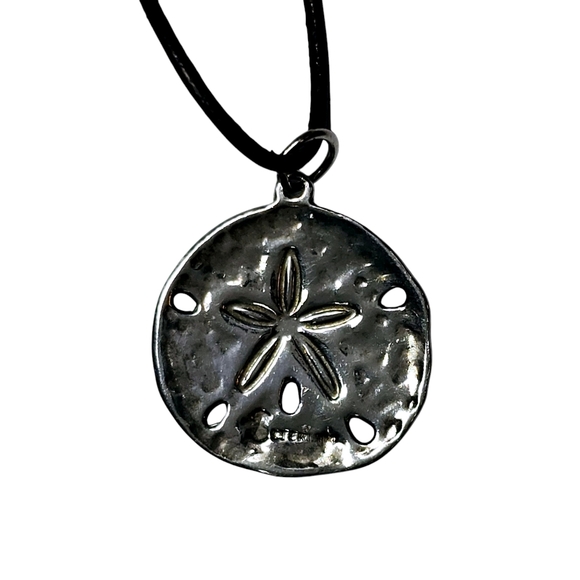 Vintage Sterling Silver Sand Dollar pendant - Picture 9 of 16